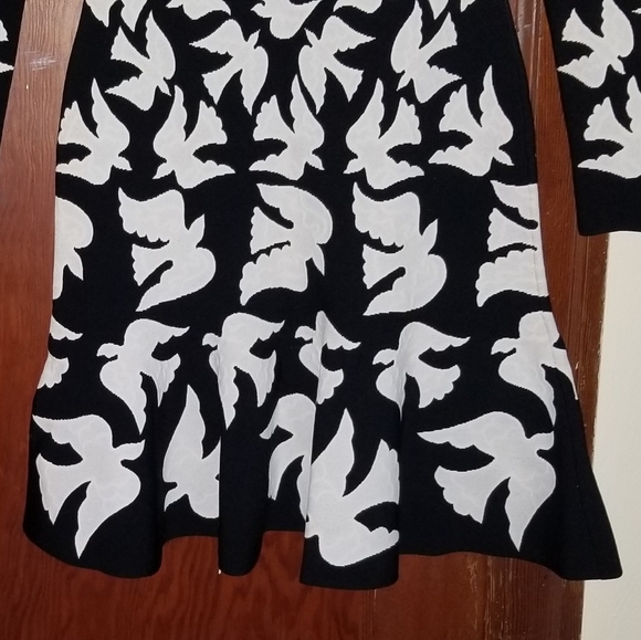 NWOT - Alexander McQueen Dove Jacquard Dress - Picture 4 of 9